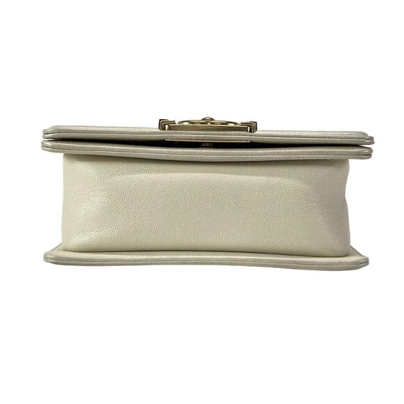 Auth CHANEL Boy Chanel AS3018 metallic white Calfskin Shoulder Bag Gold hardware - Picture 6 of 16
